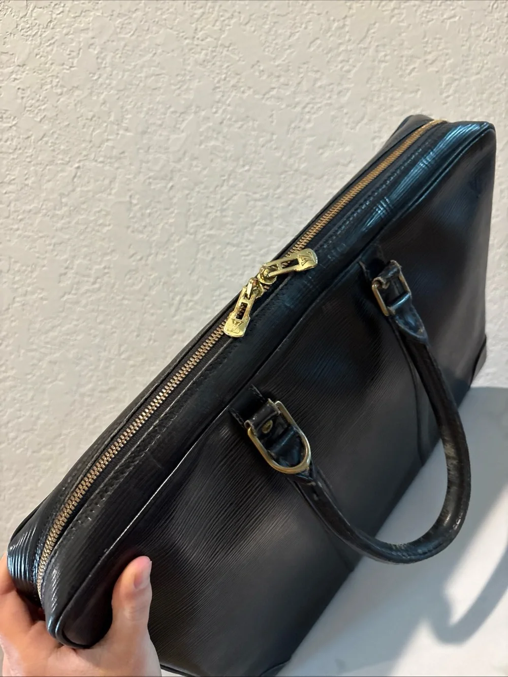 Louis Vuitton BA0996 Porte Documents Voyage Black Epi Handbag